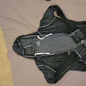 So lounge sweatshirt